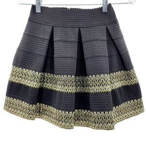 Ginger G Black and Gold Structured Pleated Textured Mini Skirt Women's Size S
